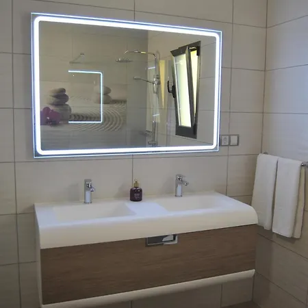 Sunset Tauro Villa *